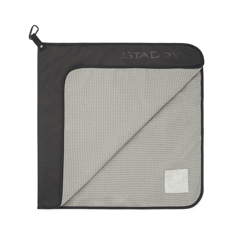 Titeist StaDry Performance Towel (20"H x 20"W)